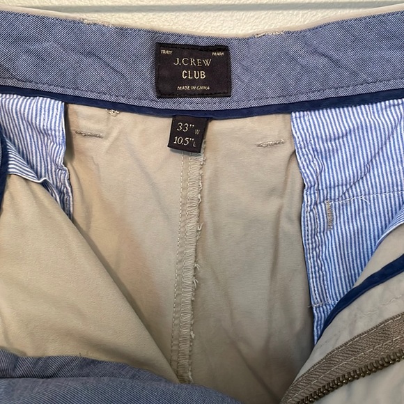 J. Crew Men’s Khaki Flat Front Shorts Size 33 Waist - Picture 2 of 4